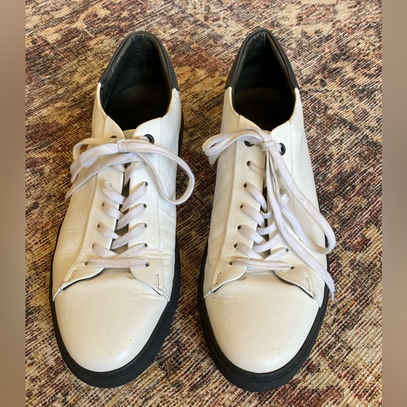 Saks Fifth Avenue white sneaker - Picture 2 of 6